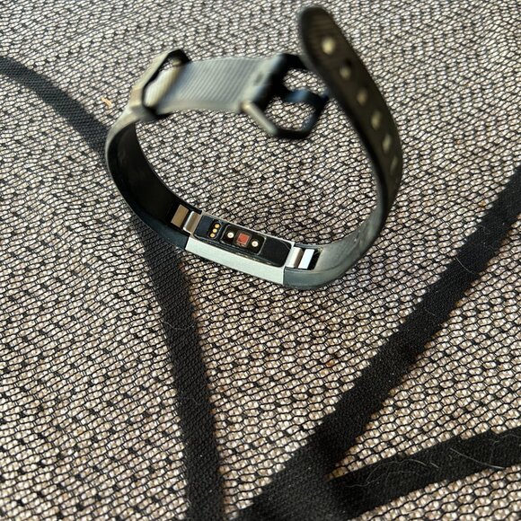 Fitbit Alta HR - Picture 6 of 13